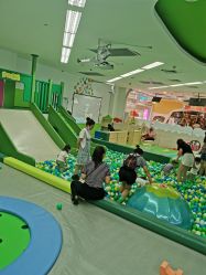 -孩子王童乐园(武汉永旺店)