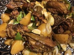 新疆特色大盘鸡-新疆儿子娃娃餐厅(锦华街店)