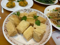 -正宗普宁豆干坊·洪记砂锅粥(红领巾路店)