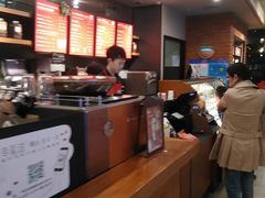-星巴克(上海虹桥新天地二店)