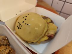 芝士熔岩牛肉汉堡-前进5路汉堡炸鸡(前进五路店)