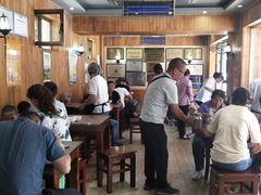 大堂-清真·苍鹰蓬灰牛肉面(盐场路店)