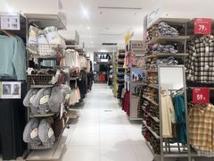 -优衣库(余姚万达广场店)