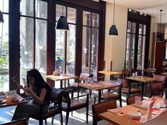 -亚龙湾希尔顿自助餐厅·海鲜·烧烤·沙滩BBQ·现场乐队