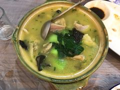 土鸡煲-老品芳