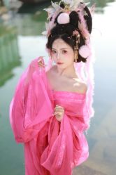 -一揽芳华汉服旗袍体验馆(拙政园店)