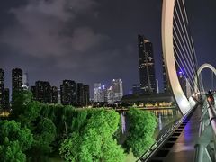 -南京眼步行桥