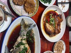-芦茨金富饭庄·25年老字号·专做稻草鸡