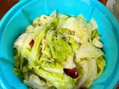 手撕圆白菜-懒人盐府人家(航天桥店)