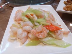 西芹百合炒虾仁-川外川(星海店)