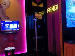 -UK派对KTV(日月广场店)