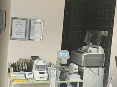-优医视平价眼镜超市蔡司依视路折扣(小马厂店)