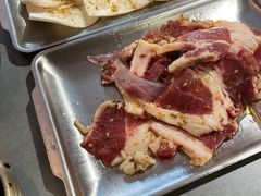 -围炉肉舍•炭烤活鳗•丹东海鲜烤肉(步行街店)