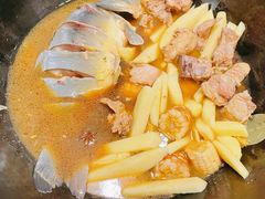 三道鳞-粘豆包铁锅炖二部(温泉街店)