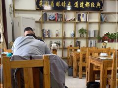 大堂-八次方密云水库鱼粘卷子·熏鸽子·农家菜