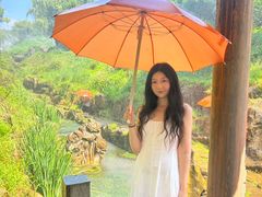 -雪山彩虹谷景区