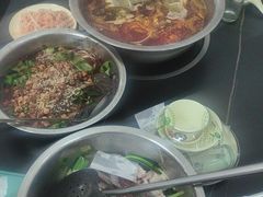 -周良天山牛杂城(天山路总店)