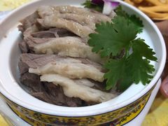 草原手把肉-德乐海蒙餐