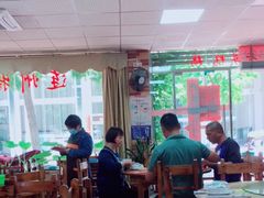 大堂-光头强美食