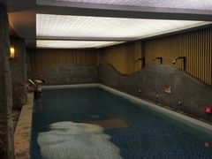 -绿岛汤泉韩式休闲会所