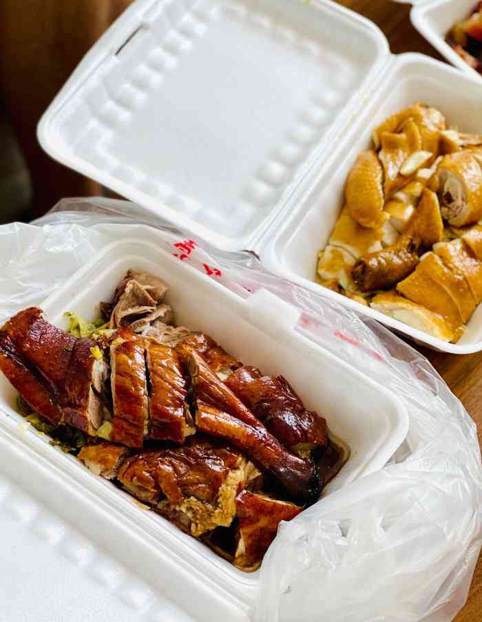 大聪烧鹅-"居然在网上有这么多人推荐,在茶餐厅里根本.