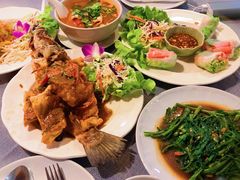 -Dash Teak House