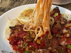 -歹歹的加个面过油肉拌面