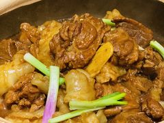 滋味姜爆鸭-渝半城经典川粤菜(重庆天地店)