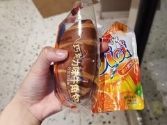 -赵一鸣零食(广州荔湾路店)