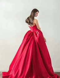 -VV新娘婚纱礼服体验馆