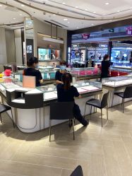 -周生生Chow Sang Sang(新世界店)