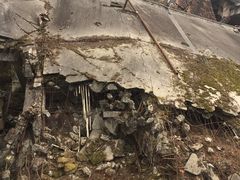 -四川汶川特大地震漩口中学遗址