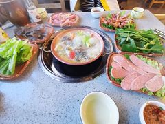 -阿婆情腊排骨火锅(忠义店)