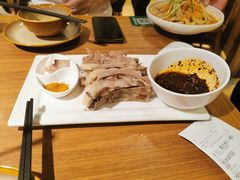 -贯贯吉·清真餐厅(浙江中路店)