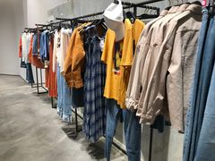 -URBAN REVIVO(西安Momopark店)