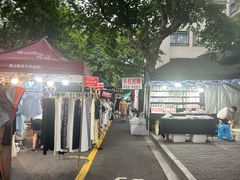 -吴山路夜市