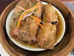 鲍汁腐皮卷-香江小厨 The Kitchen(香江俱乐部店)