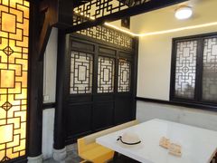 -浮何烤铺(桐梓林店)