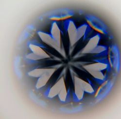 -威德钻石-克拉钻大本营(南京东路店)