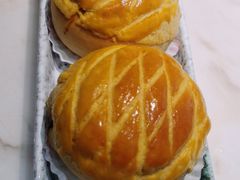 酥皮水牛奶菠萝包-陶陶居酒家(海岸城店)