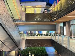-瑞虹新天地月亮湾