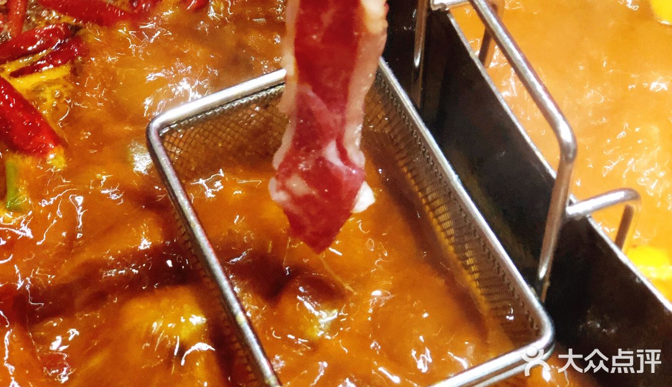 甄选鲜活高级食材｜重庆火锅吃出米其林感觉