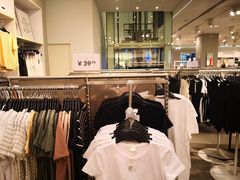 -H&M(鹏欣水游城店)