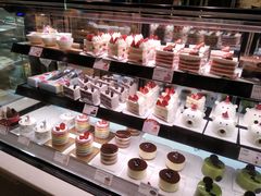 -巴黎贝甜(大宁国际商业广场店)