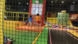 -蹦蹦跳跳(新奥购物中心店)