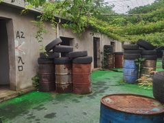 -东湖小天池真人CS彩弹野战基地