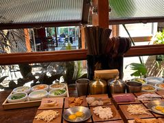 -银米·云南传统过桥米线(双廊黑金冠店)