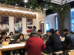 大堂-馋三尺蟹粉小笼(人民广场店)