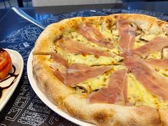松露酱蘑菇帕尔马火腿披萨-TIAGO HOME KITCHEN(朝阳大悦城店)