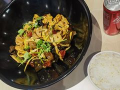 -川山城麻辣香锅(鼎汇美食城店)